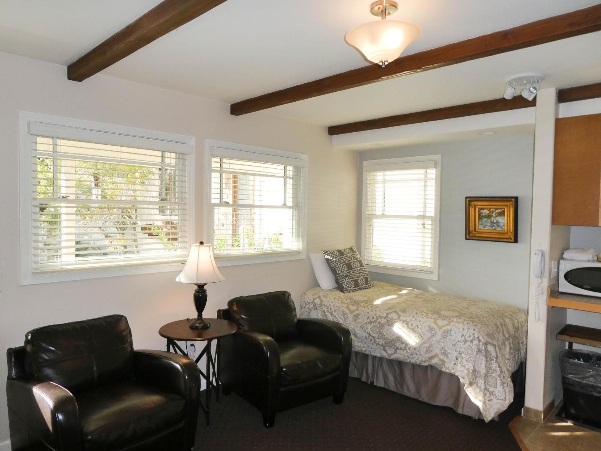 Briarwood 3* Carmel-by-the-Sea
